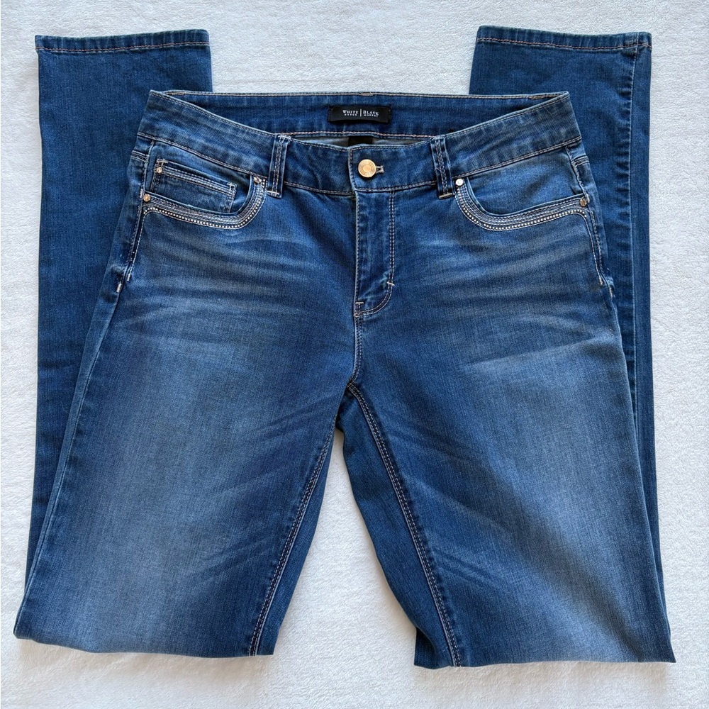 White House Black Market Embellished Jeans - Size 6 - Picture 12 of 15